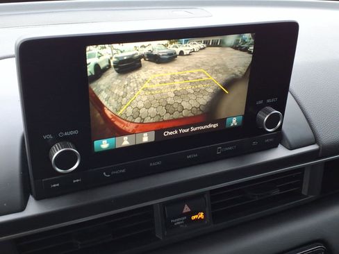 Used 2025 Honda Pilot Sport image 28