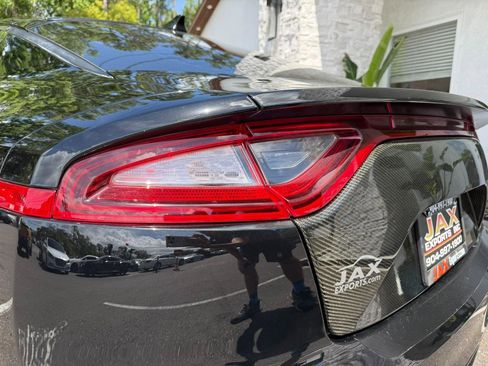 Used 2019 Kia Stinger GT2 image 6