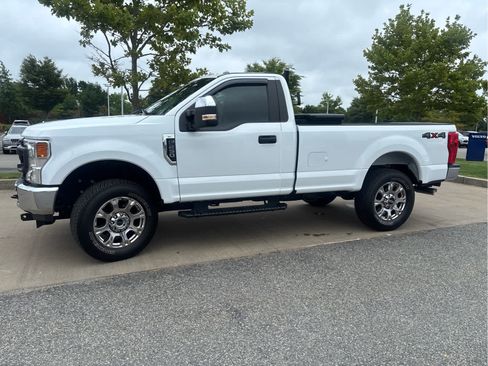 Used 2022 Ford F250 XL w/ Power Equipment Group AWD/4WD image 8