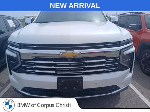 Used 2025 Chevrolet Tahoe Premier w/ Sun And Tow Package AWD/4WD image 2