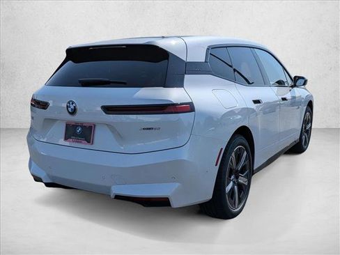 Used 2026 BMW iX xDrive60 image 2