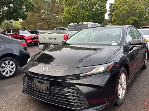Used 2025 Toyota Camry LE FWD image 1
