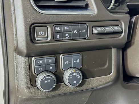 Used 2021 Chevrolet Tahoe High Country AWD/4WD image 25