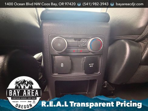 Used 2021 Ford Explorer Platinum w/ Equipment Group 601A AWD/4WD image 16