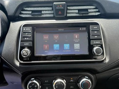 Used 2025 Nissan Versa S w/ Trunk Package FWD image 26