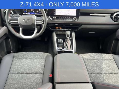 Used 2026 Chevrolet Colorado Z71 w/ Technology Package AWD/4WD image 12