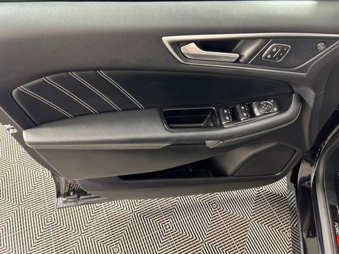 Used 2019 Ford Edge ST w/ Equipment Group 401A AWD/4WD image 16