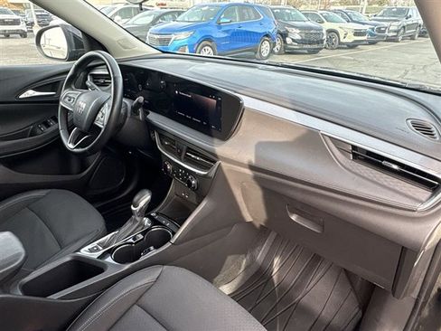 Certified 2024 Buick Encore GX Preferred w/ Comfort Package image 27
