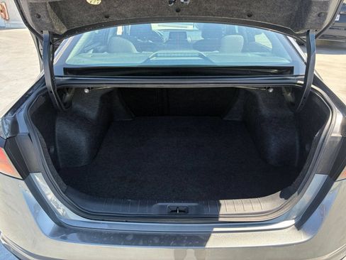 Used 2025 Nissan Altima 2.5 SV FWD image 31