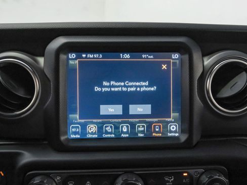 Used 2023 Jeep Wrangler Unlimited Rubicon w/ Safety Group image 24