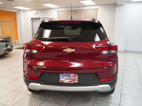 Used 2024 Chevrolet TrailBlazer LT AWD/4WD image 7