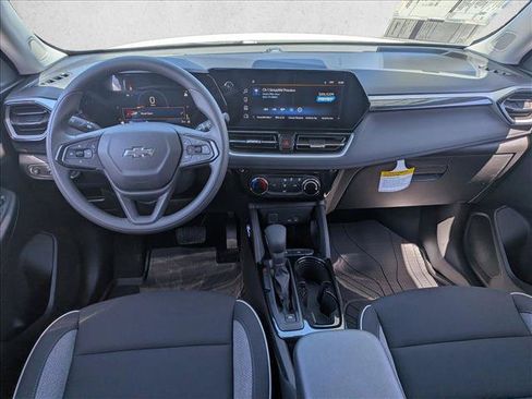 New 2026 Chevrolet TrailBlazer LT w/ Midnight Edition FWD image 14