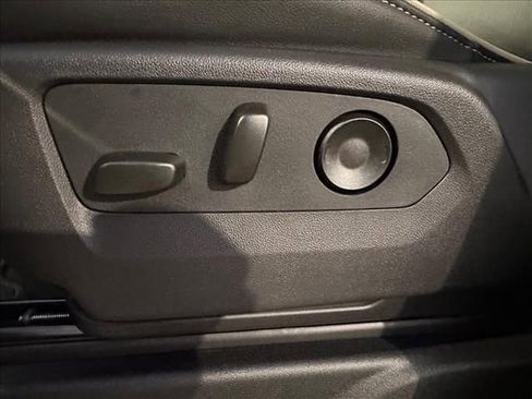 New 2026 GMC Yukon Elevation image 25