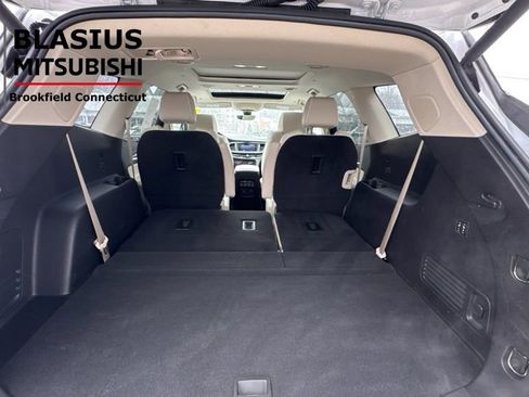 Used 2022 Buick Enclave Avenir image 41