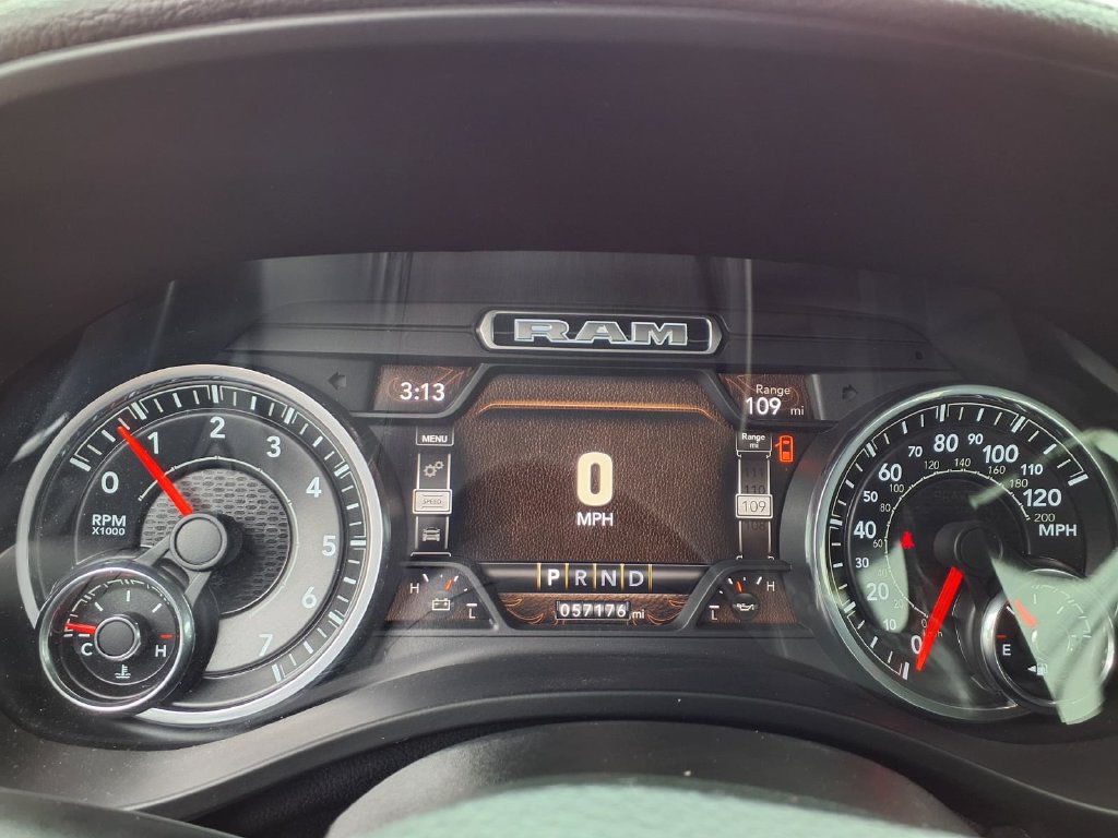 Used 2021 RAM 1500 Laramie w/ Sport Appearance Package AWD/4WD image 9