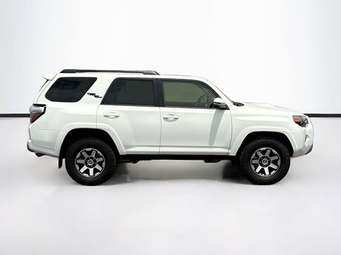 Certified 2023 Toyota 4Runner TRD Off-Road Premium w/ Moonroof Package AWD/4WD image 4