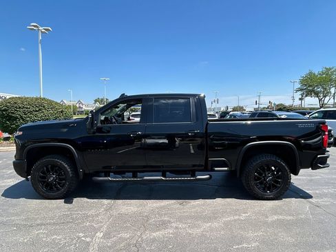 Used 2025 Chevrolet Silverado 2500 LTZ w/ LTZ Plus Package AWD/4WD image 11