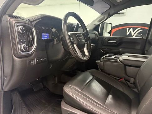 Used 2022 GMC Sierra 3500 SLT AWD/4WD image 11