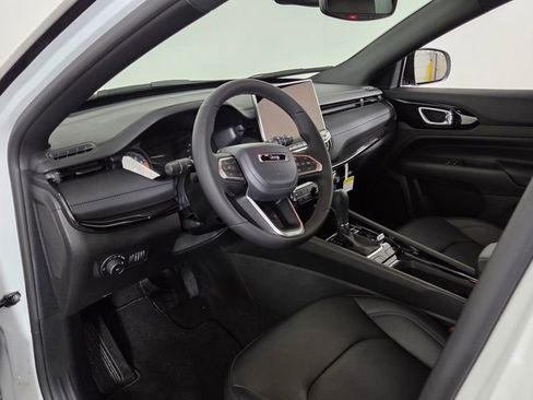 New 2026 Jeep Compass Limited image 14