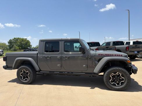 Used 2020 Jeep Gladiator Rubicon AWD/4WD image 2