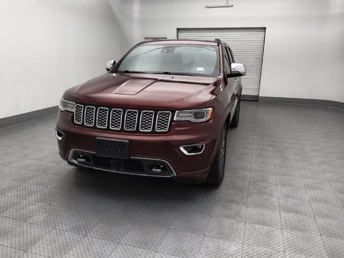 Used 2017 Jeep Grand Cherokee Overland w/ Jeep Active Safety Group AWD/4WD image 15