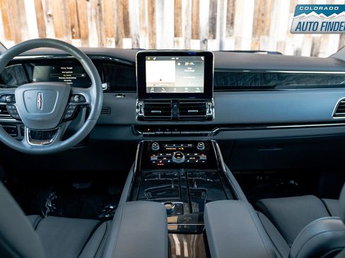 Used 2019 Lincoln Navigator Reserve image 20