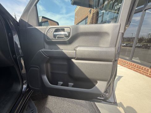Used 2022 Chevrolet Silverado 1500 Custom Trail Boss AWD/4WD image 20