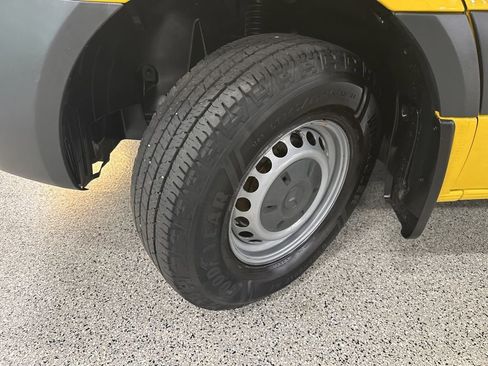 Used 2021 Mercedes-Benz Sprinter 2500 image 20
