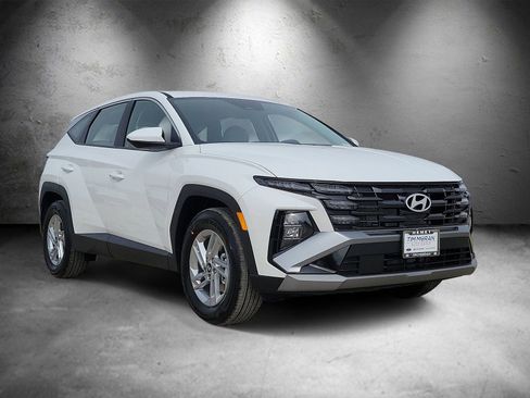 New 2026 Hyundai Tucson SE image 2