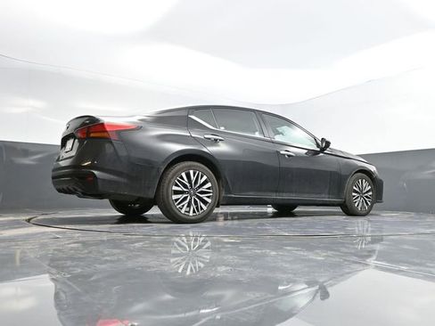 Used 2024 Nissan Altima 2.5 SV image 51