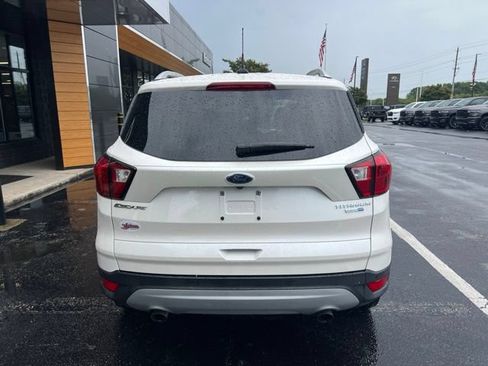 Used 2019 Ford Escape Titanium AWD/4WD image 22