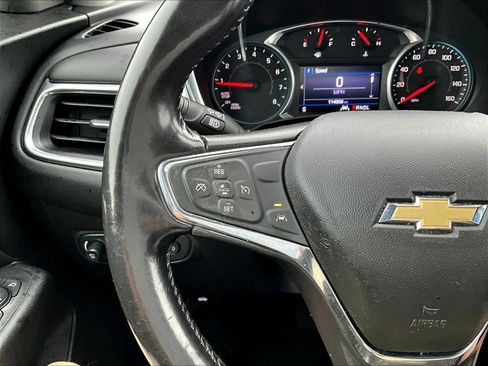 Used 2020 Chevrolet Equinox LT w/ Driver Convenience Package FWD image 11
