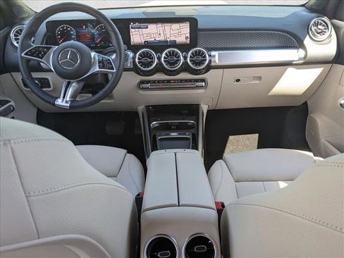 Used 2025 Mercedes-Benz GLB 250 image 19