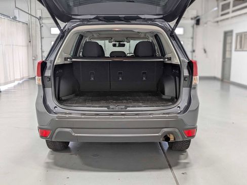 Used 2021 Subaru Forester Premium image 39