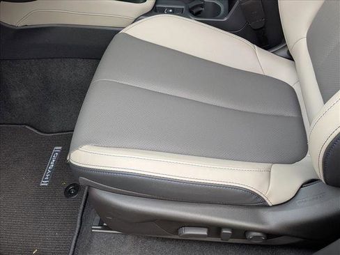 New 2025 Subaru Forester Limited image 4