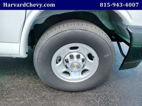 Used 2025 Chevrolet Express 2500 Extended w/ Safety Package image 30