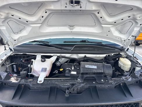 Used 2017 Chevrolet Express 2500 RWD image 26