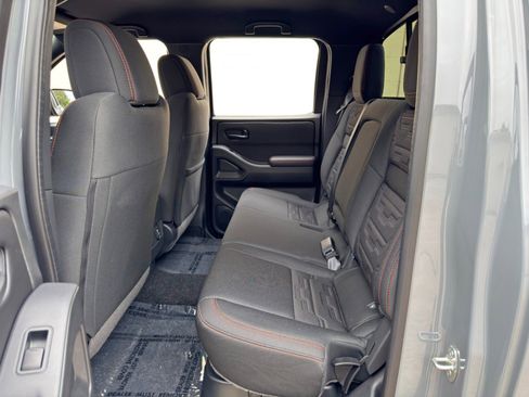 Used 2026 Nissan Frontier Pro-X w/ Pro-X Convenience Package RWD image 37