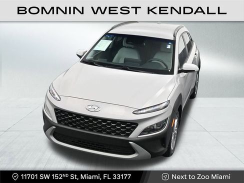 Used 2022 Hyundai Kona SEL image 19