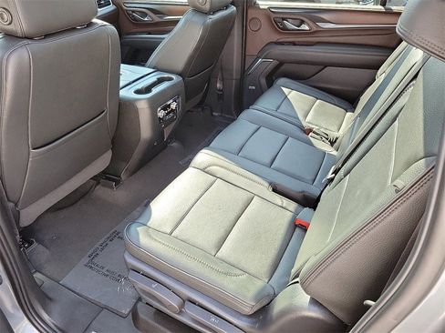 Used 2022 GMC Yukon XL Denali w/ Denali Premium Package image 20