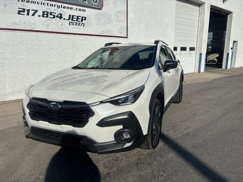 Used 2024 Subaru Crosstrek 2.5i Limited image 3