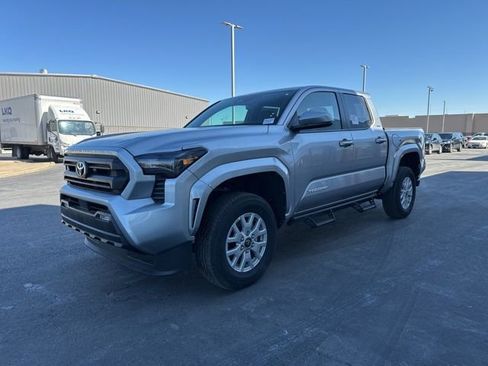 New 2026 Toyota Tacoma SR5 image 3