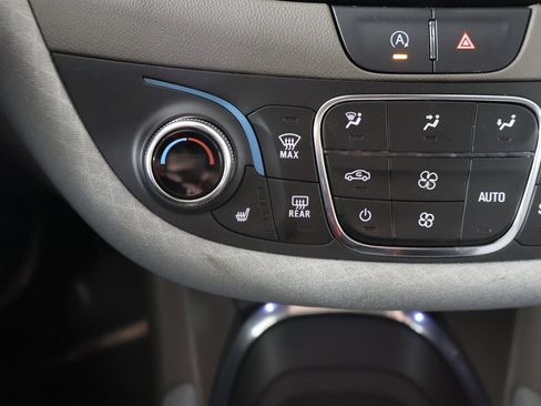 Used 2021 Chevrolet Malibu LT image 43