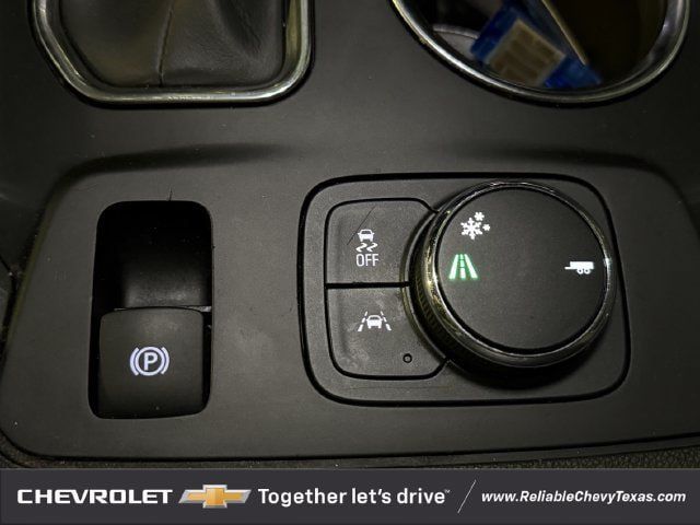 Used 2021 Chevrolet Traverse LT FWD image 20