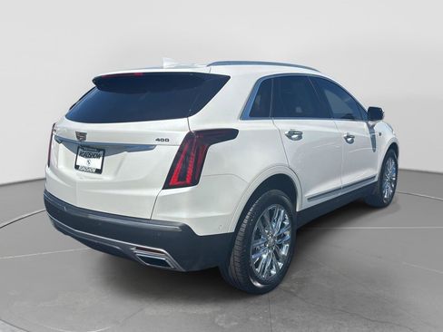 Used 2022 Cadillac XT5 Premium Luxury w/ Platinum Package FWD image 5