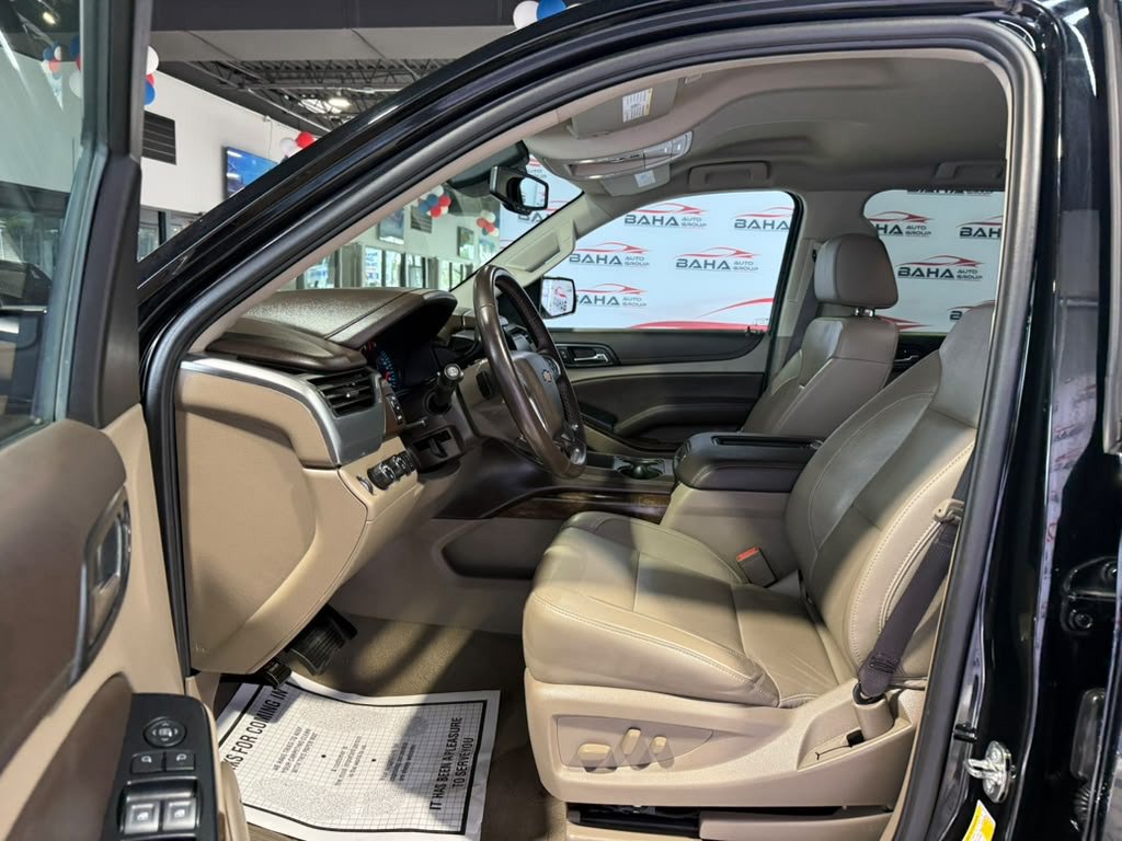 Used 2020 Chevrolet Suburban LT AWD/4WD image 28