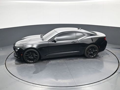 Used 2018 Chevrolet Camaro LT image 26
