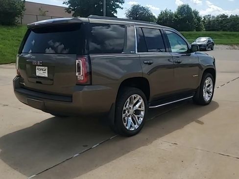 Used 2016 GMC Yukon SLT AWD/4WD image 8