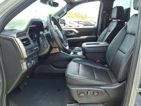 Certified 2024 Chevrolet Suburban High Country w/ Advanced Technology Package AWD/4WD image 9