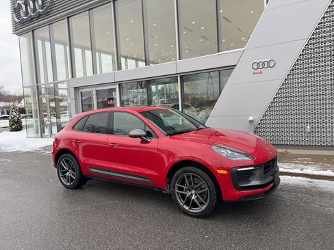 Used 2025 Porsche Macan Turbo image 10